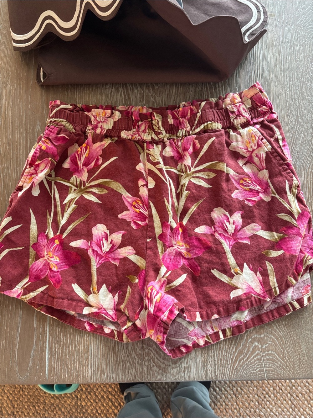 Floral Print Elastic-Waist Women’s Shorts - Burgundy Pink Linen